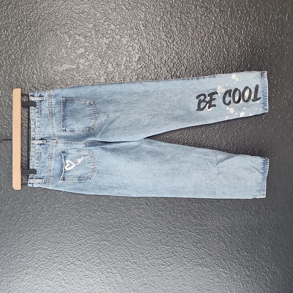 SHEIN girls graffiti 👖 jeans - Picture 6 of 8